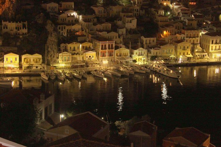 Symi Port View Apartment Δωμάτιο φωτογραφία