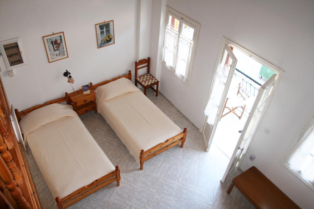 Symi Port View Apartment Δωμάτιο φωτογραφία