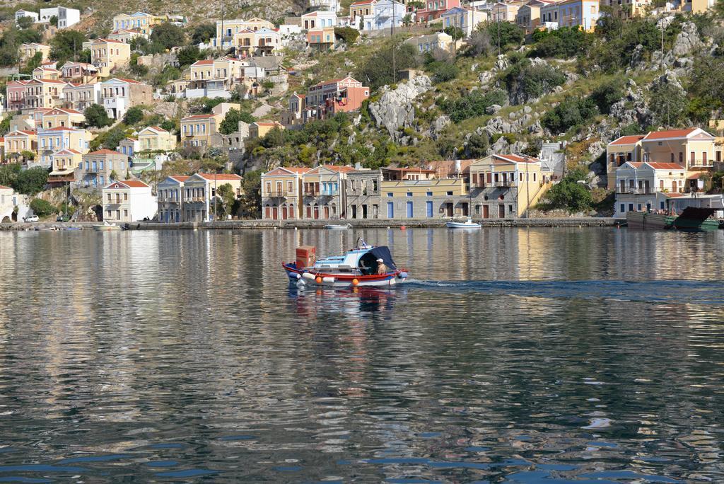 Symi Port View Apartment Εξωτερικό φωτογραφία